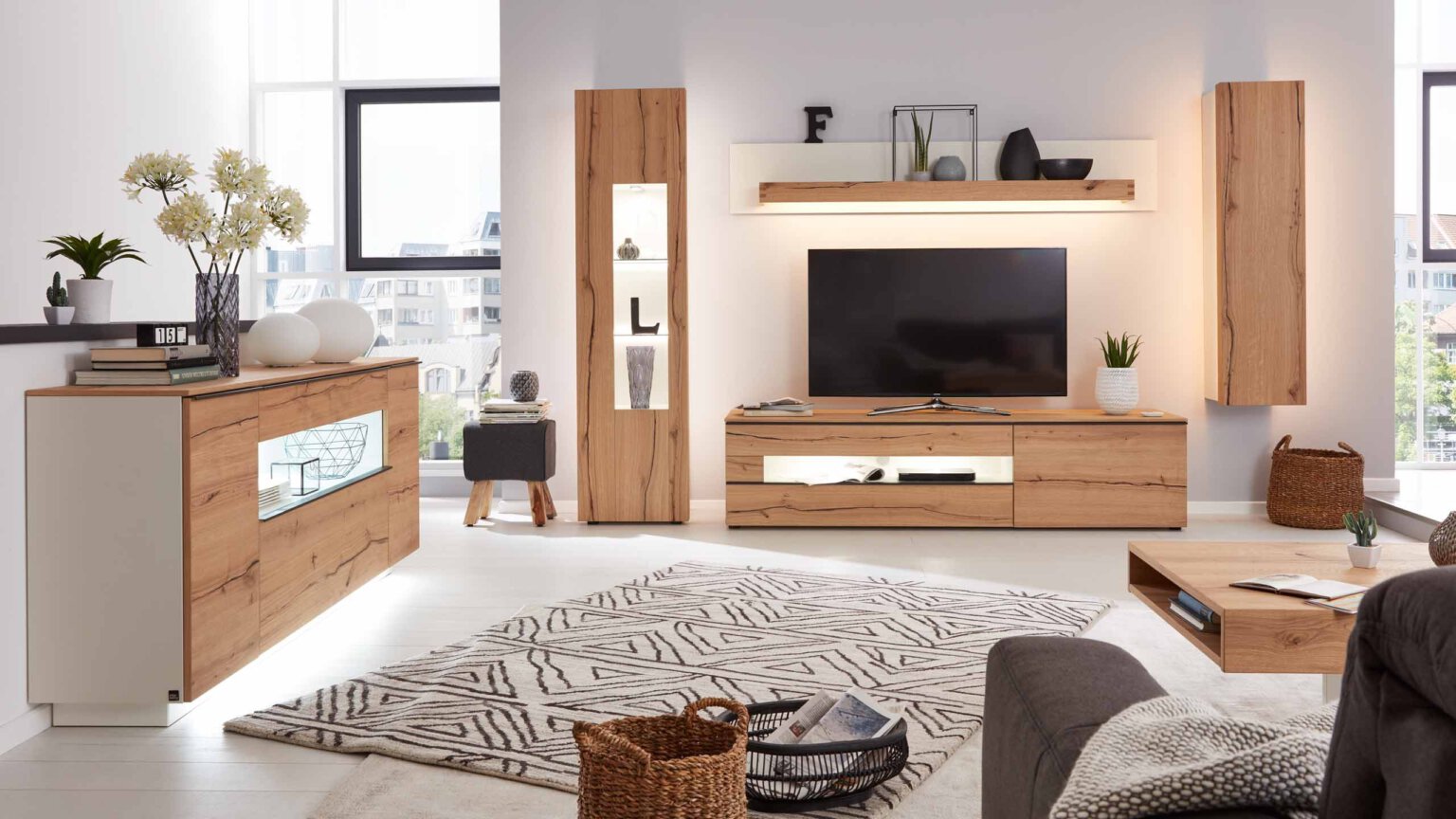 Wohnwände und Couchtische - Möbelhaus Hermes